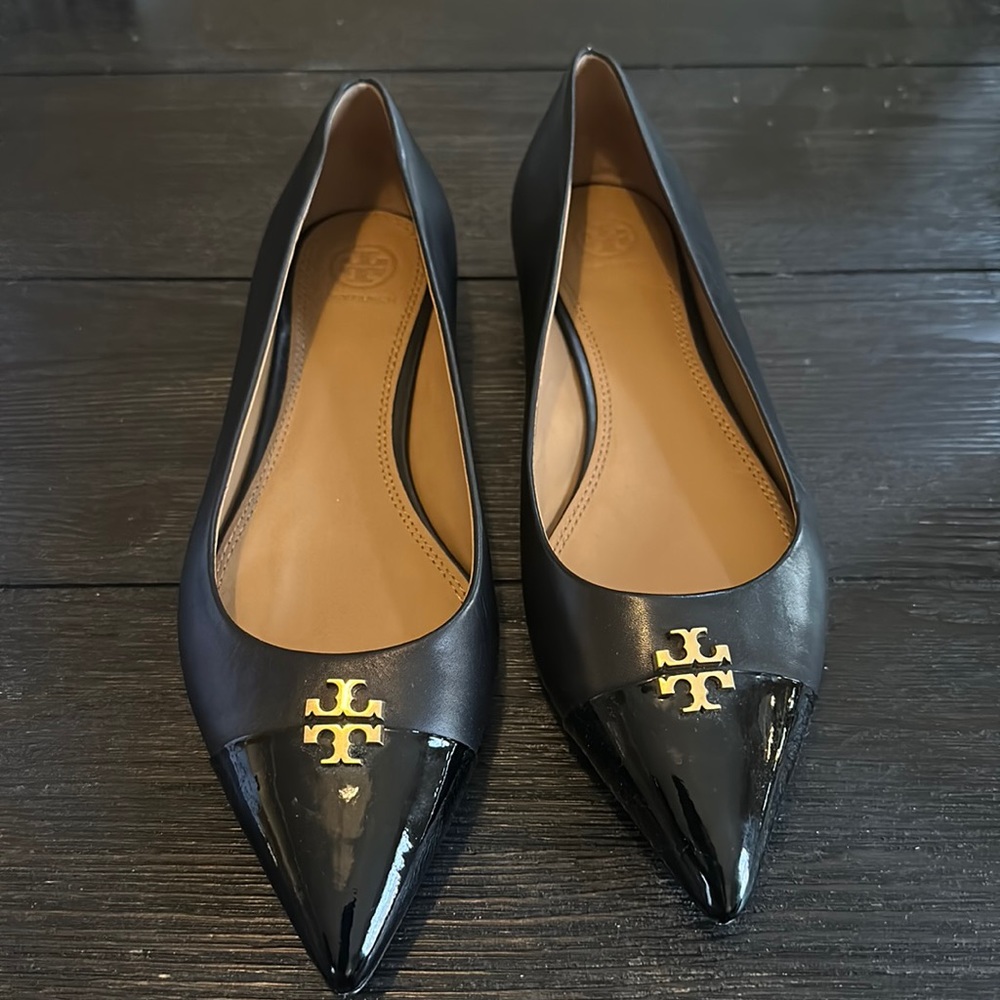 Brand new FAIRFORD' LEATHER POINTY TOE FLAT (WOMEN) IN BLACK